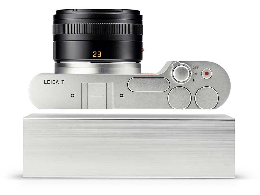 Die Sonderserie Leica M Edition 60 interpretiert die Urform der Kleinbildkamera in neuer Konsequenz.