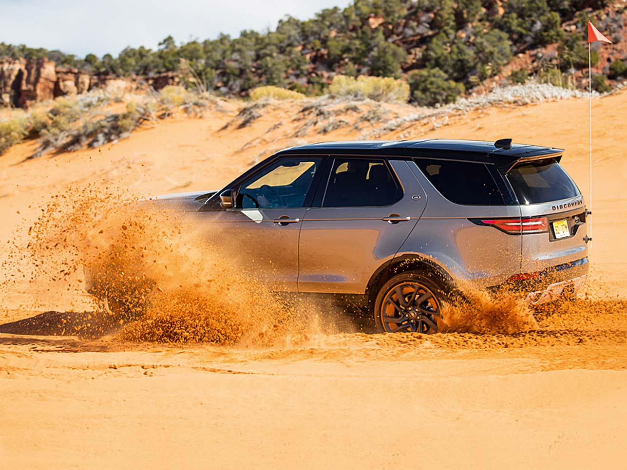 Die größte Herausforderung beim neuen Land Rover Discovery war ein Gelände zu finden, das auch wirklich eine Herausforderung für IHN darstellt. Doch zum Glück gibt es Utah: die perfekte Umgebung für unseren Geröll-Sand-Schnee-Test!