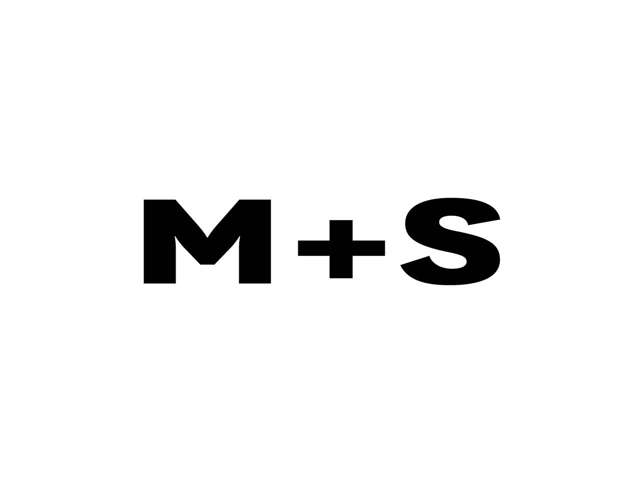 M+S steht für „mud and snow“ (Matsch und Schnee). Reifen mit diesem Symbol dürfen gefahren werden, bieten aber keine optimale Sicherheit.