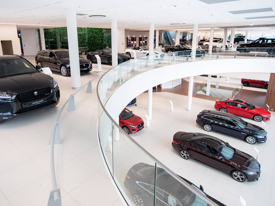 Jaguar Land Rover sein größtes Autohaus der